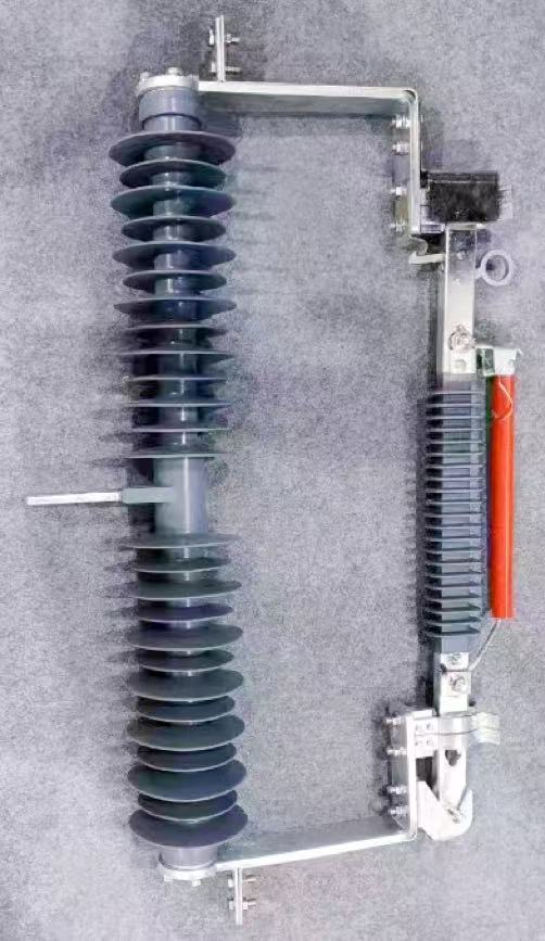 隔離式防風(fēng)熔斷器